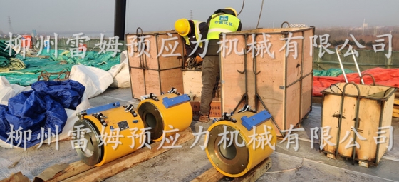 液壓頂升設備的檢查步驟